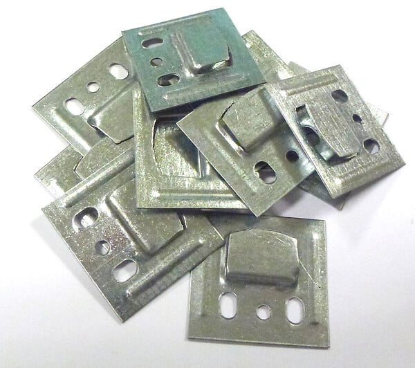 100 clips lambris PVC - large