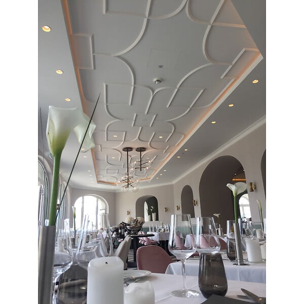 ORAC DECOR - Cimaise Classique Aux Courbes Rustiques Px120 - L200 X H4 X L1,9 - Orac Decor - large