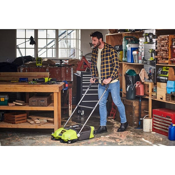 RYOBI - Pack RYOBI Balayeuse motorisée 18V One+ 533 mm R18SW3-0 - 1 Batterie 2.5Ah - 1 Chargeur rapide RC18120-125 - large