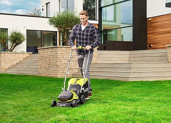 RYOBI - Ryobi - Tondeuse à Gazon 18v 4,0 Ah Li-ion 37 Cm - Ry18lm37a-140 - large