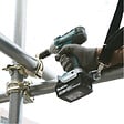 MAKITA - Boulonneuse à chocs 190Nm 2x3Ah 18V LXT ® MAKITA DTW190RFE en Coffret - vignette