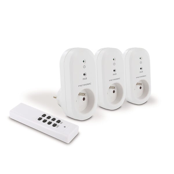METRONIC - Prise télécommandées - lot de 3 - 2300 W + télécommande - large