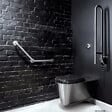 DELABIE - Barre Dappui Coudée 135° En Inox Poli Brillant Ultrapolish Ø32 400x400 À 3 Points De Fixation - vignette