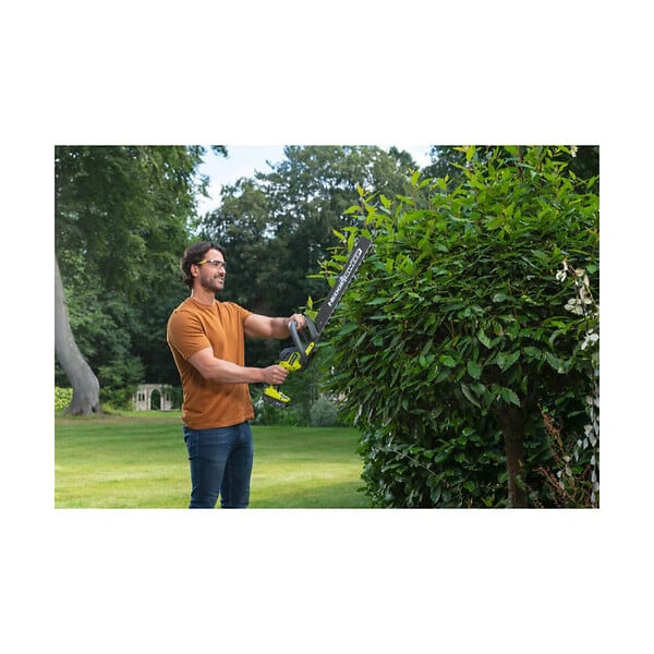 RYOBI - Pack RYOBI Taille-haies 18V One+ Brushless LINEA 45 cm RY18HT45A-0 - 1 Batterie 5.0Ah - 1 Chargeur rapide RC18120-150 - large