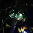 XANLITE - Guirlande LED solaire style ginguette 5 m, 8 ampoules RVB, éclairage multicolore à couleurs changeantes, autonomie jusqu’à 8 h, alimentation solaire, indice IP44, usage extérieur décoratif - vignette