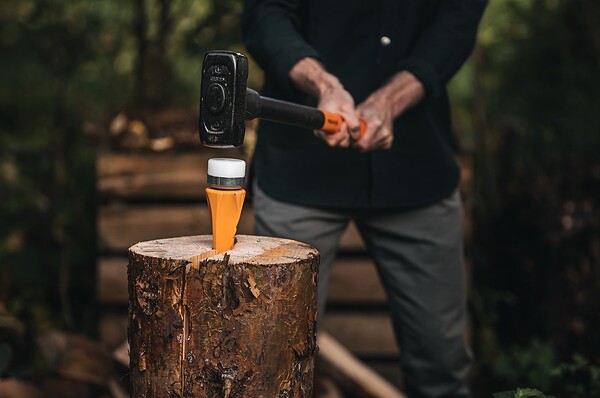 FISKARS - Coin éclateur Securi-T - Forme hélicoïdale - 2.4kg - large