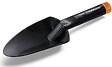FISKARS - Déplantoir Solid bimatière - Petits Outils Sol - vignette
