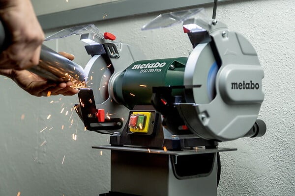 METABO - Touret à meuler DSD 200 Plus - 750 W - meules Ø 200 - large