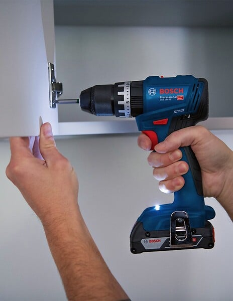 BOSCH - Perceuses-visseuses à percussion sans-fil BOSCH 06019K3300 GSB 18V - 45 en boite carton (sans batteries, sans chargeur) - large