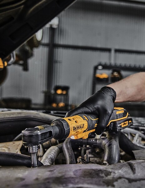 DEWALT - Clé à Cliquet DeWALT DCF512N (Machine seule) - large