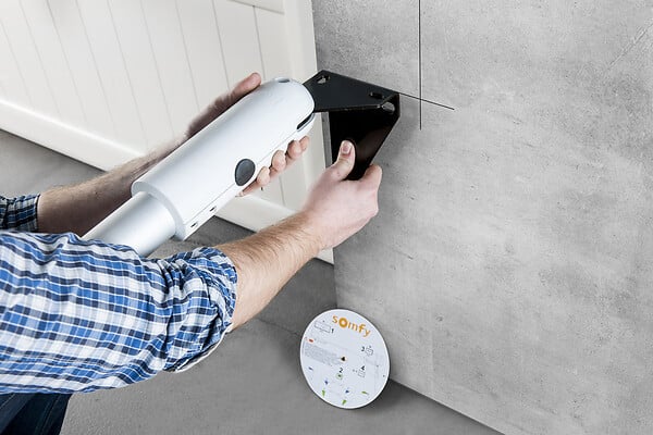 SOMFY - Motorisation SGS Essential à vis pour portail battant - large