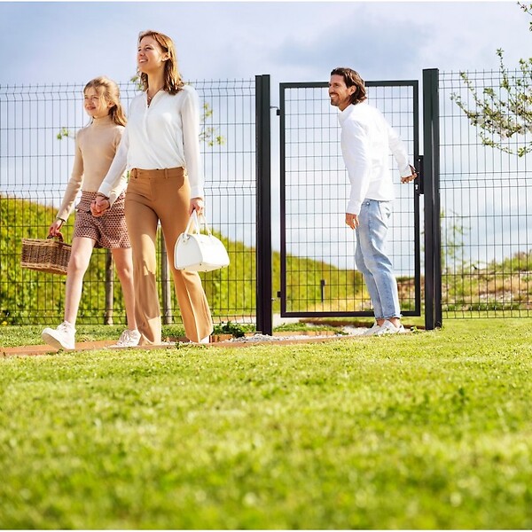 EASY CLOTURE - Portillon grillagé en acier galvanisé maille 100 x 50 L 1m x H 1m50 Noir - large
