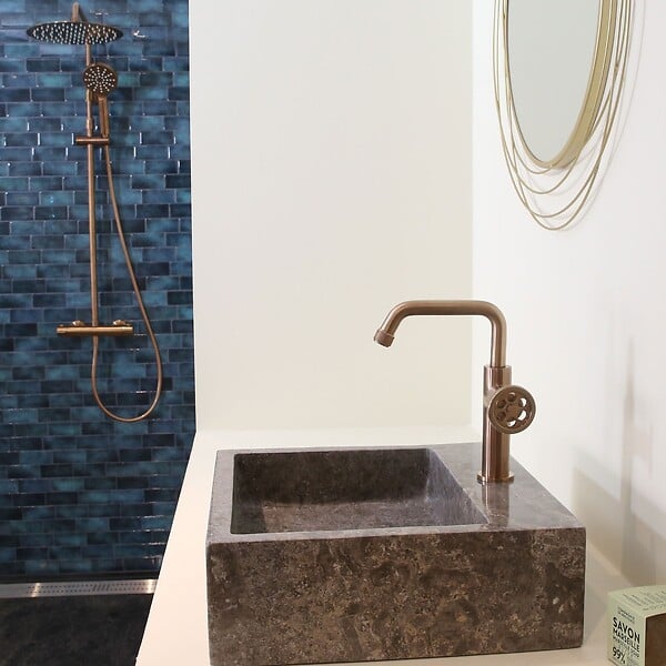 ESSEBAGNO - Indus mitigeur lavabo bas cuivre brossé - large