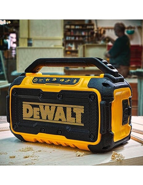 DEWALT - Enceinte Bluetooth DEWALT DCR011-XJ compatible avec les batteries DEWALT - large