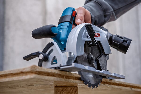BOSCH PRO - Scie circulaire sans fil GKS 18V-57-2 L - large