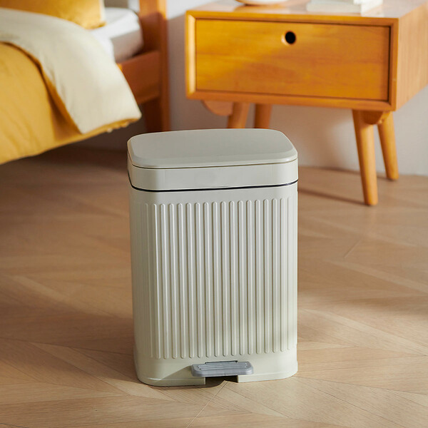 KITCHEN MOVE - Poubelle à pédale AURA 12L - large