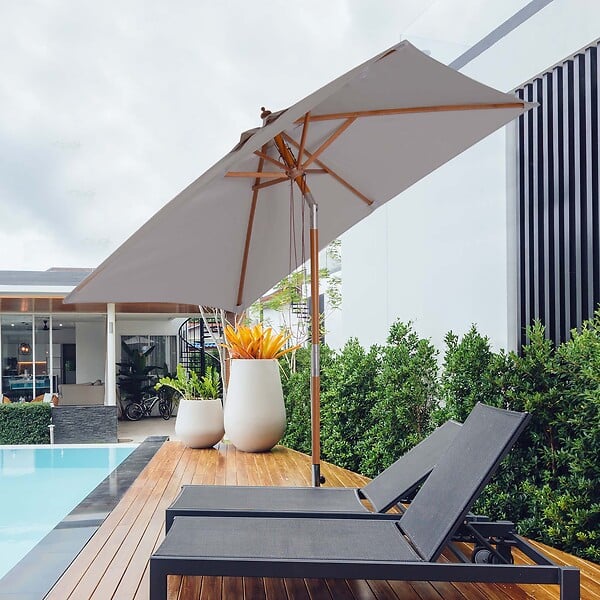 OUTSUNNY - Parasol rectangulaire inclinable bois polyester haute densité 2L x 1,5l x 2,3H m gris clair - large