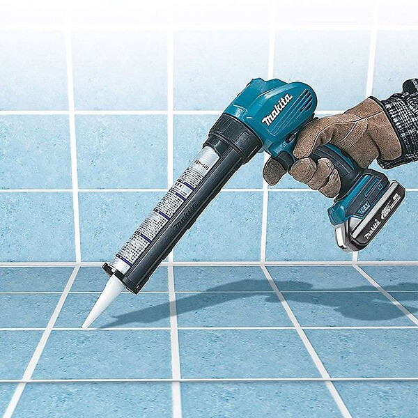MAKITA - Pistolet à mastic MAKITA DCG180Z - 18 V (vendu sans batterie) - large