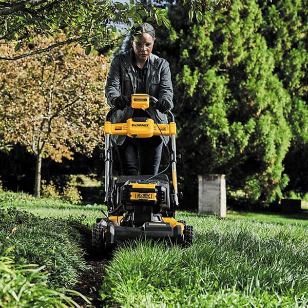 DEWALT - Tondeuse 48cm 18V DEWALT DCMWSP564N-XJ (vendu sans batterie) - large