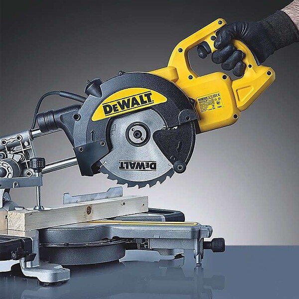 DEWALT - Scie à onglets radiale Ø216mm 1300W DEWALT DWS773-QS - large
