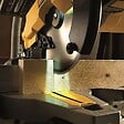 DEWALT - Scie à onglets radiale Ø305mm 1600W DEWALT D27113-QS - vignette