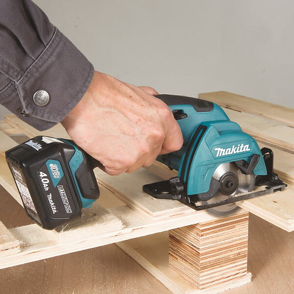 MAKITA - Scie circulaire 12 V CXT MAKITA HS301DZ Li-Ion 85 mm (produit seul) - large