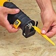 DEWALT - Scie sabre 18V DEWALT DCS380N-XJ - vignette