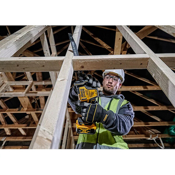 DEWALT - Scie sabre compacte 18V DEWALT DCS369N-XJ Brushless (vendu sans batterie) - large