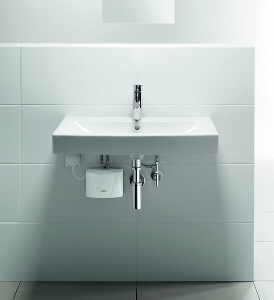 CLAGE - Chauffe-eau électrique instantané pour lavabo - MBH 3 - Débit 2,0 l/min. Puissance : 3,5 Kw - 230 Volt - 230 Volt - 15 A avec câble - large