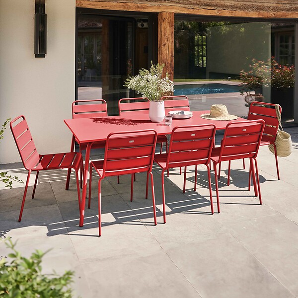 OVIALA - Ensemble table de jardin et 8 chaises en métal rouge - Palavas - large