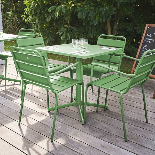 OVIALA - Ensemble table de jardin et 4 fauteuils en métal vert cactus - Palavas - large