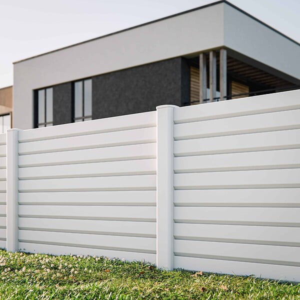 MON MARCHE DECO - Kit Clôture PRO PVC Blanc H. 120 cm x L. 11.30 m - 10 Lisses claire-voie - large