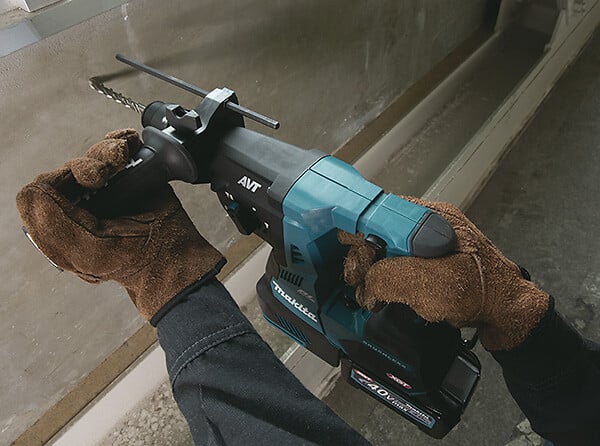 MAKITA - Perfo-burineur SDS-Plus 40 V max Li-Ion 4Ah 28 mm  - HR004GM201 - large
