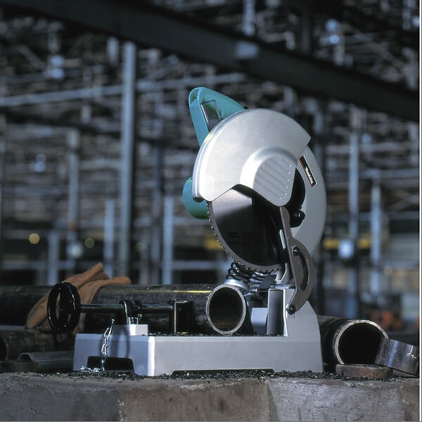 MAKITA - Tronçonneuse à Métaux MAKITA LC1230 - 1750W lame carbure - Ø 305mm - large