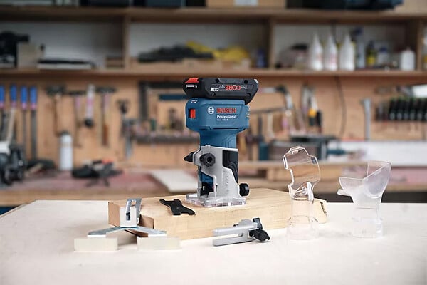 BOSCH - Affleureuse sans-fil BOSCH GLF 18V-8 - 0 601 B51 100 Professional (vendu sans batterie) en L-BOXX avec accessoires - large