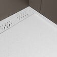 AURLANE - Receveur de douche en résine blanc 80x140x3 cm effet pierre granit + grille linéaire blanche mate - vignette