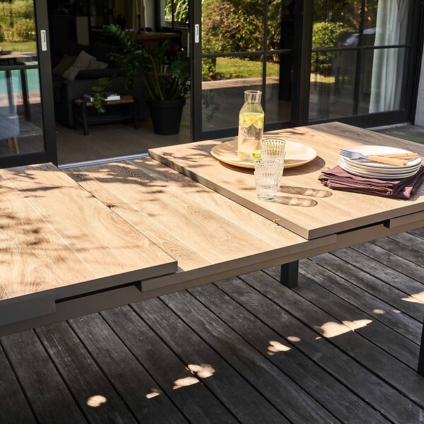 OVIALA - Table de jardin 8 chaises et 2 fauteuils en aluminium et céramique - Tivoli - large
