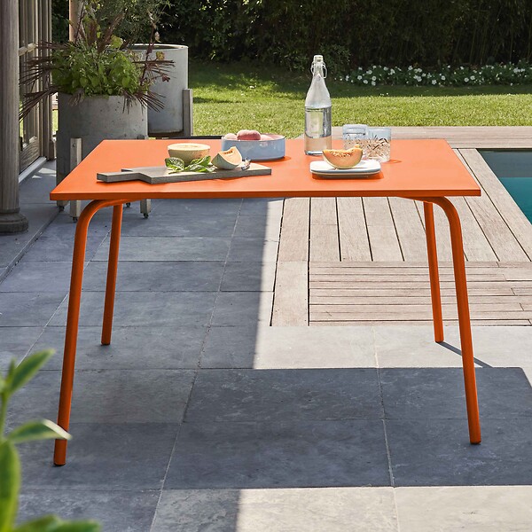 OVIALA - Table de jardin carrée en métal 8 places 120 cm orange - Palavas - large
