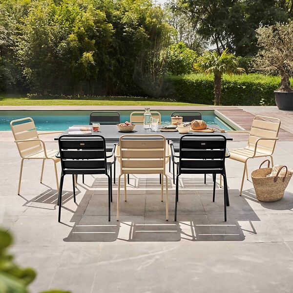 OVIALA - Ensemble table de jardin et 8 fauteuils en métal ivoire et gris - Palavas - large