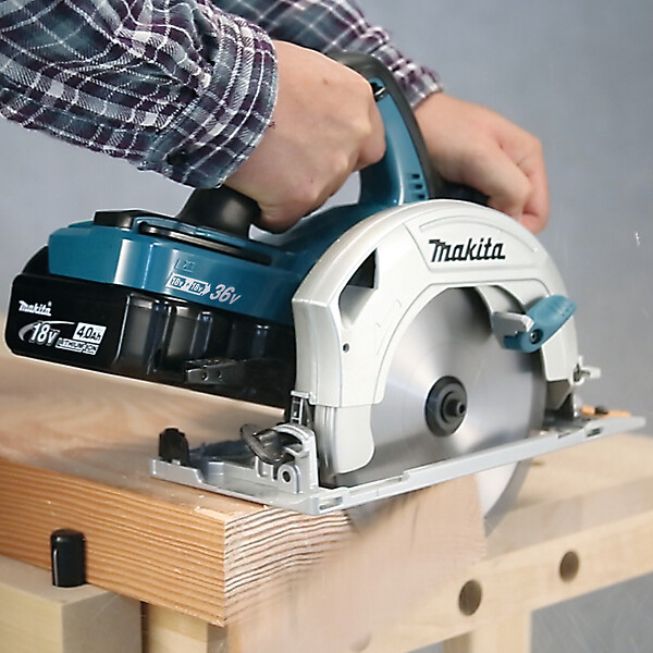 MAKITA - Scie circulaire Ø 190 mm 4x5Ah 36V LXT ® MAKITA DHS710PT4J en coffret et chargeur double - large