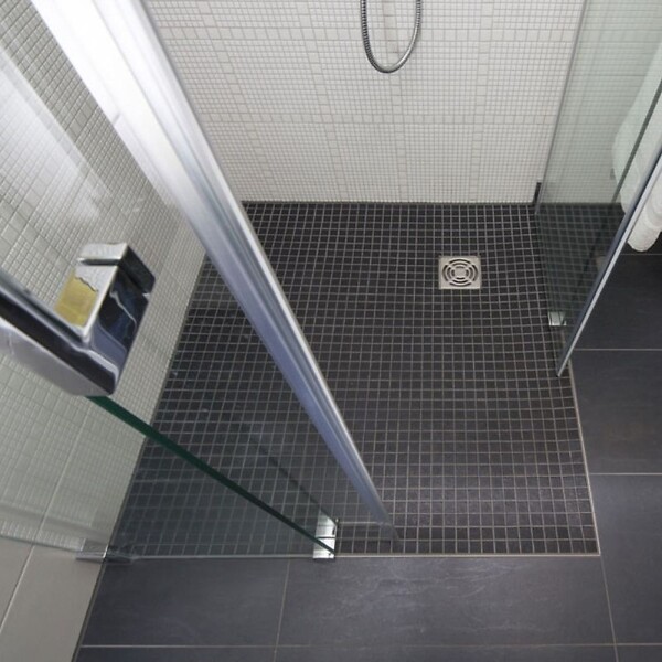 WEDI - Receveur à carreler FUNDO PRIMO écoulement excentré - Receveur carré à écoulement excentré 1500 x 1500 x 40 mm - large