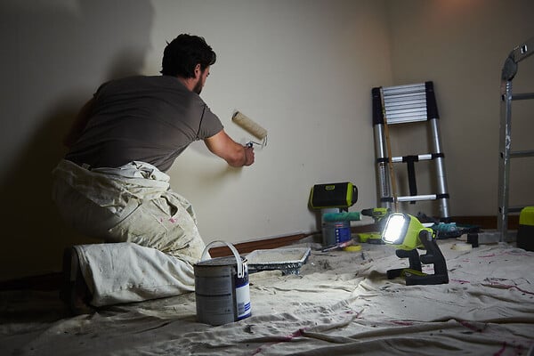 RYOBI - Projecteur LED 1800 lumens ONE+ - 18V - large