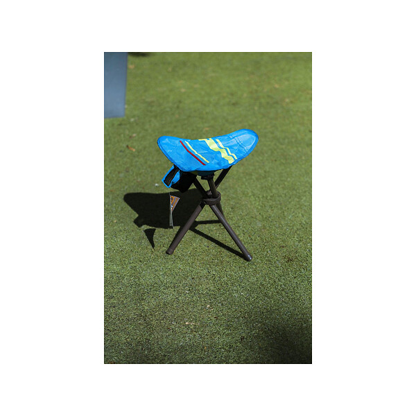 O'CAMP - Siège pliable 3 pieds de camping - Dimensions : 32 x 32 x 38 cm - large