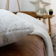 C MA DECO - Coussin RABBIT imprimé effet fourrure R/V - vignette