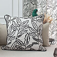 C MA DECO - Coussin déhoussable LODGE - vignette