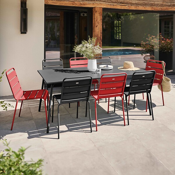 OVIALA - Ensemble table de jardin et 8 chaises en métal gris et rouge - Palavas - large