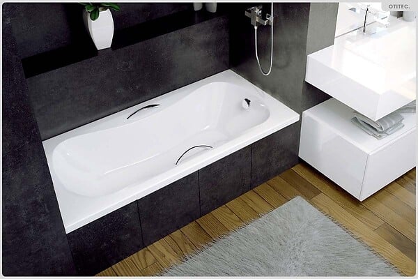 BESCO - Baignoire rectangulaire - 170 x 70 cm - sans Habillage - avec Pieds - Poignées - Vidage Chrome - ARIA PLUS - large