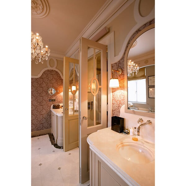 ORAC DECOR - Grande Corniche Inspirée De La Forme De L'ove C900 - L200 X H17,1 X L14,6 - Orac Decor - large