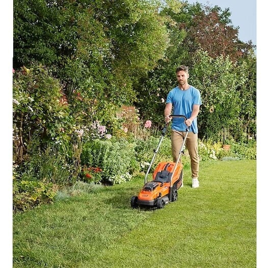 BLACK+DECKER - Tondeuse 33 cm 18V de 25 à 65 mm de hauteur, fonction mulching, sac collecteur 35 L - BLACK+DECKER - avec 2 batteries 18v 4Ah et chargeur - BCMW33184L2-QW - large