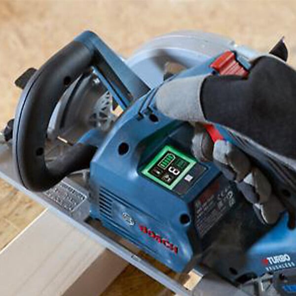 BOSCH - Pack  3 outils 18V BOSCH : GSB 18V-110C + GKS 18V-68GC + GSA 18V-28 + 1 batterie 4,0 Ah (ProCORE) + 2 batteries 5,5 Ah (ProCORE) + GAL 1880CV (L) - large